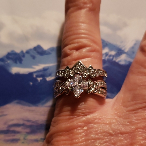 2pcCubic zirconia wedding set